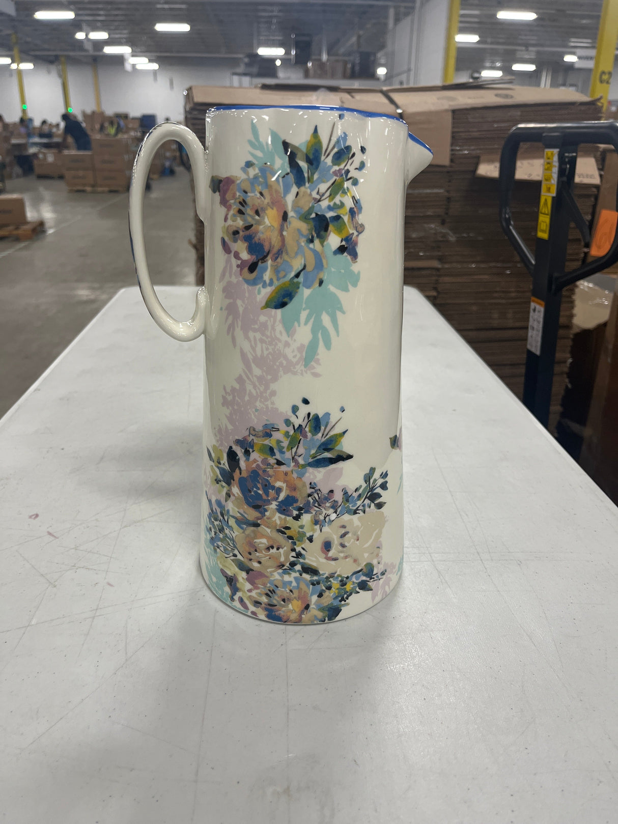 Assorted Large Vases: 85% Off Original Retail (G58104)