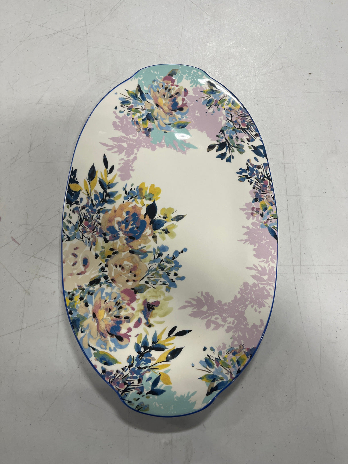 Assorted Large Table Top Plates: 85% Off Original Retail (G58145)