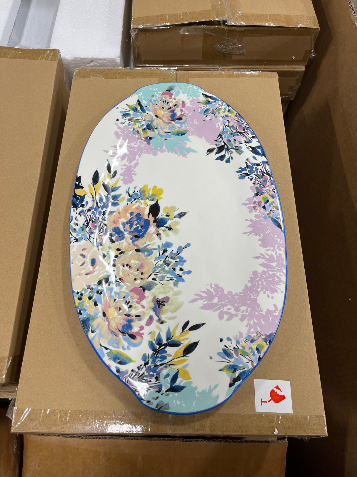 Assorted Large Table Top Plates: 85% Off Original Retail (G58175)