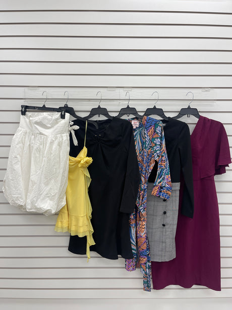 Assorted Women's Apparel: 85% Off Original Retail (G60802)