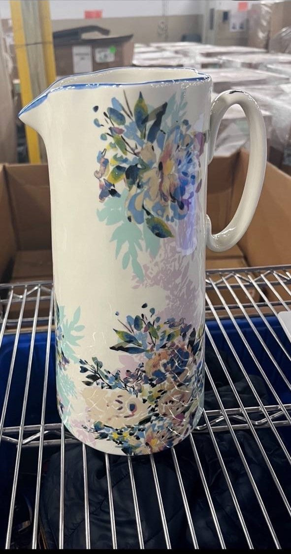 Large Vases: 85% Off Original Retail (G49937)